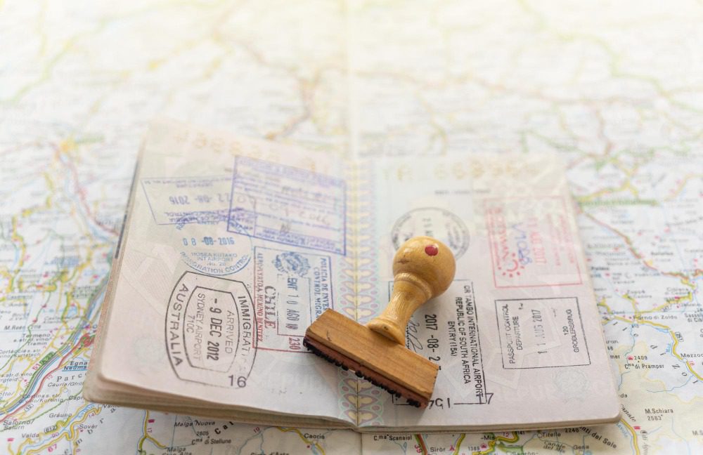 Иммиграция в Исландию: как переехать в неё из России, уровень жизни в стране