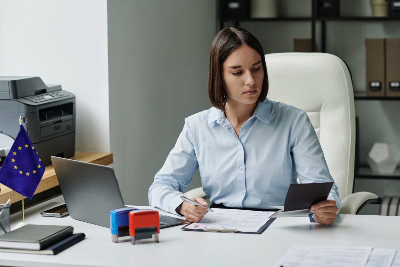 Порядок изменения условий оплаты труда 7 Порядок изменения условий оплаты труда