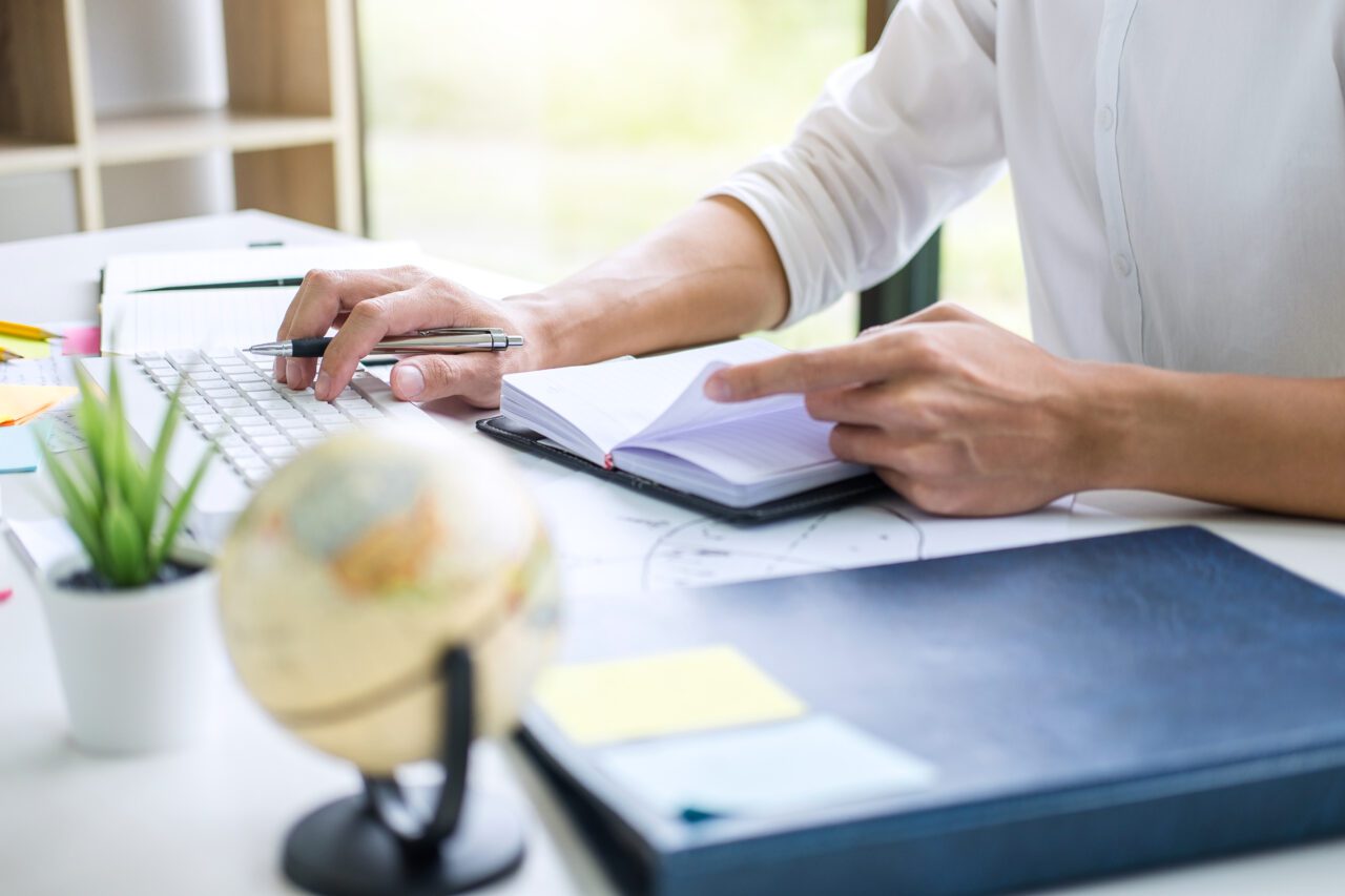 Отпуск авансом — возможен ли, порядок оформления и нюансы удержания при увольнении