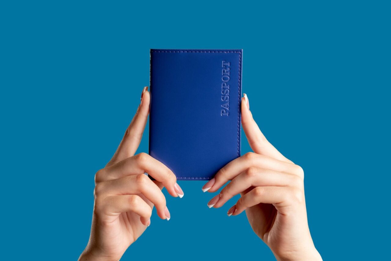 Замена загранпаспорта при смене фамилии