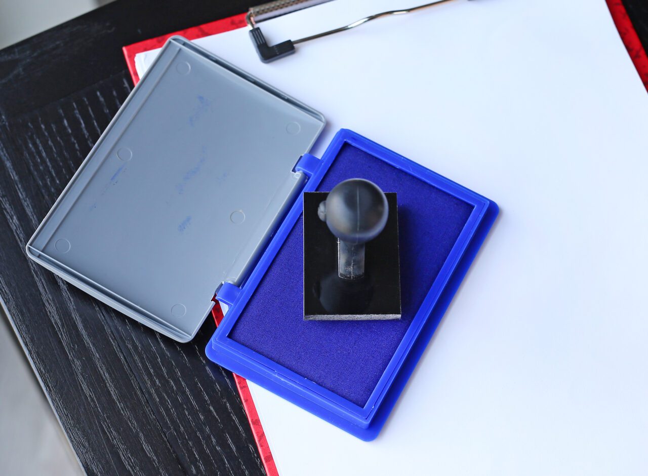 Нужна ли печать индивидуальному предпринимателю в 2026 году