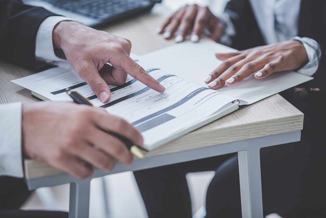 Как закрыть ИП через МФЦ, в том числе в другом регионе: пошаговая инструкция, причины отказа, преимущества и недостатки процедуры