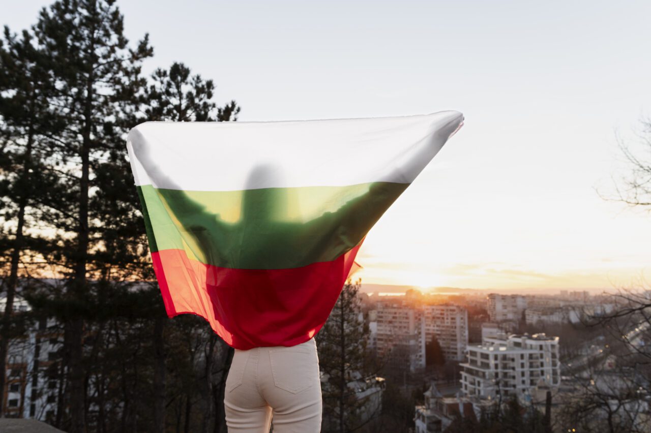 Как получить и продлить вид на жительство в Беларуси и переехать туда на ПМЖ из России