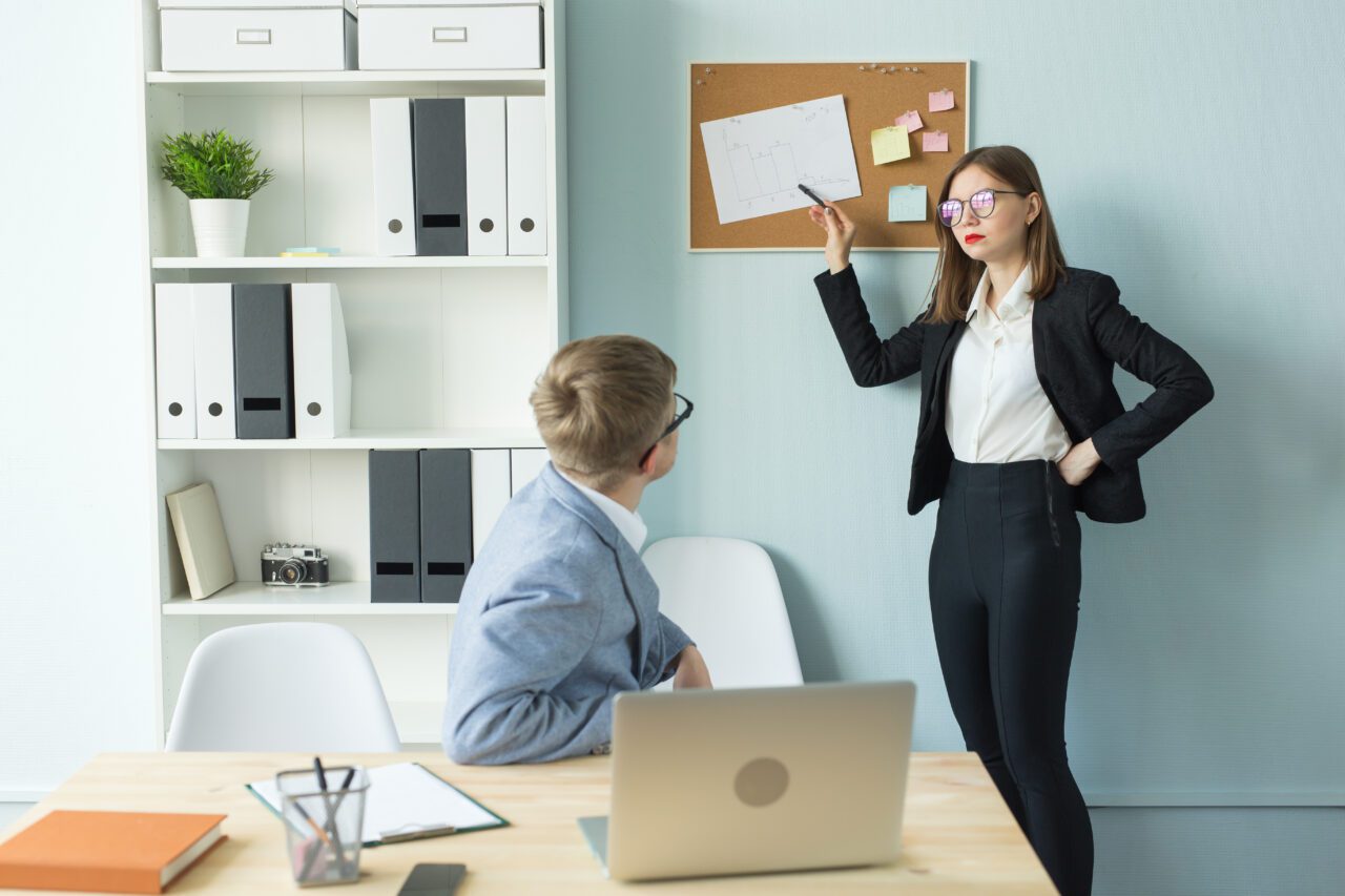 Как создать уголок потребителя, работающий на индивидуального предпринимателя